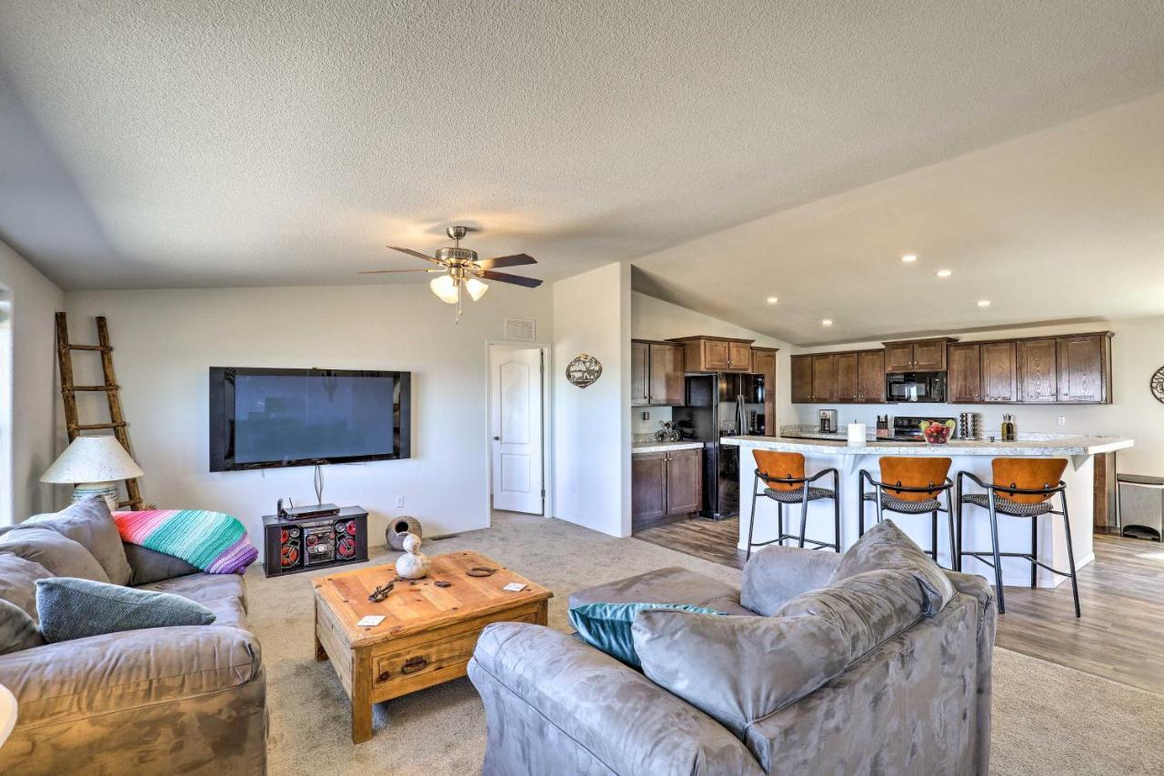 Desert Escape Off I-10 With Over 1 Enclosed Acre! Mescal Extérieur photo