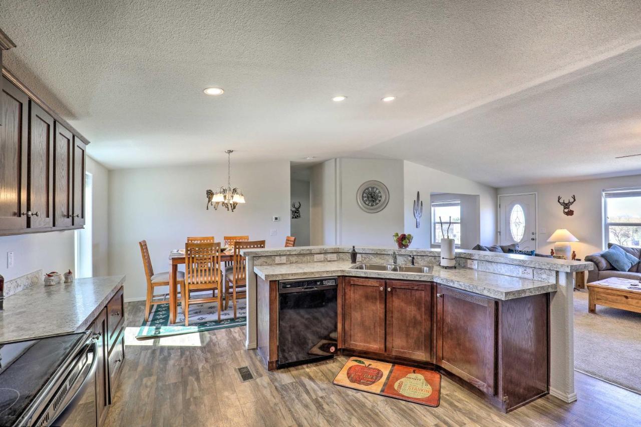 Desert Escape Off I-10 With Over 1 Enclosed Acre! Mescal Extérieur photo
